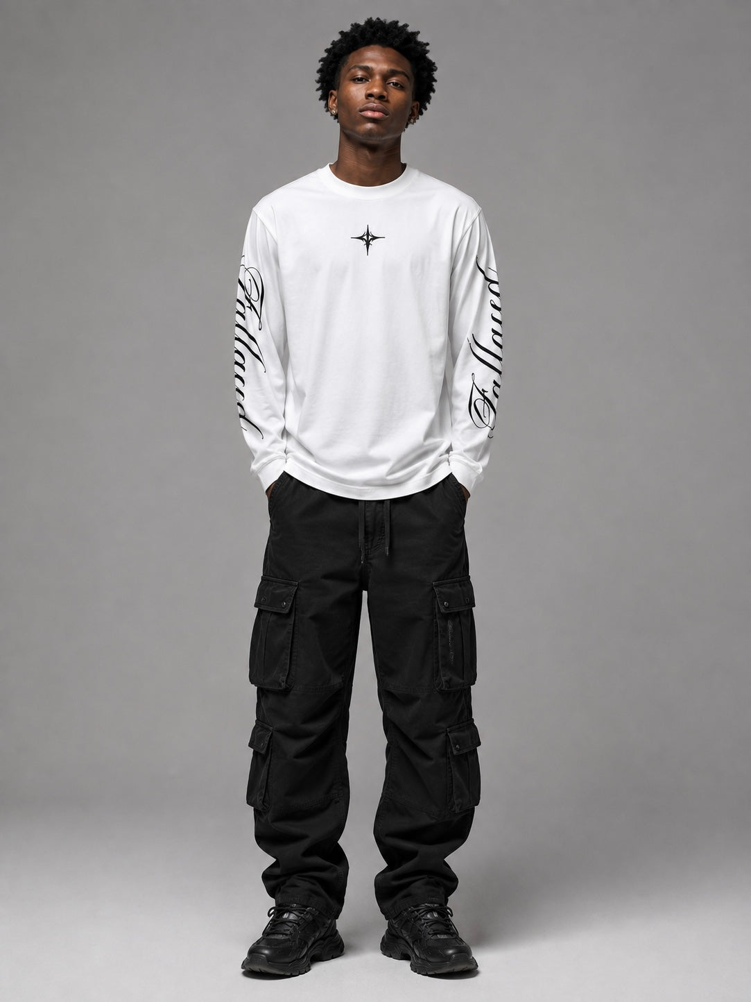 SCRIPT LONGSLEEVE - WHITE